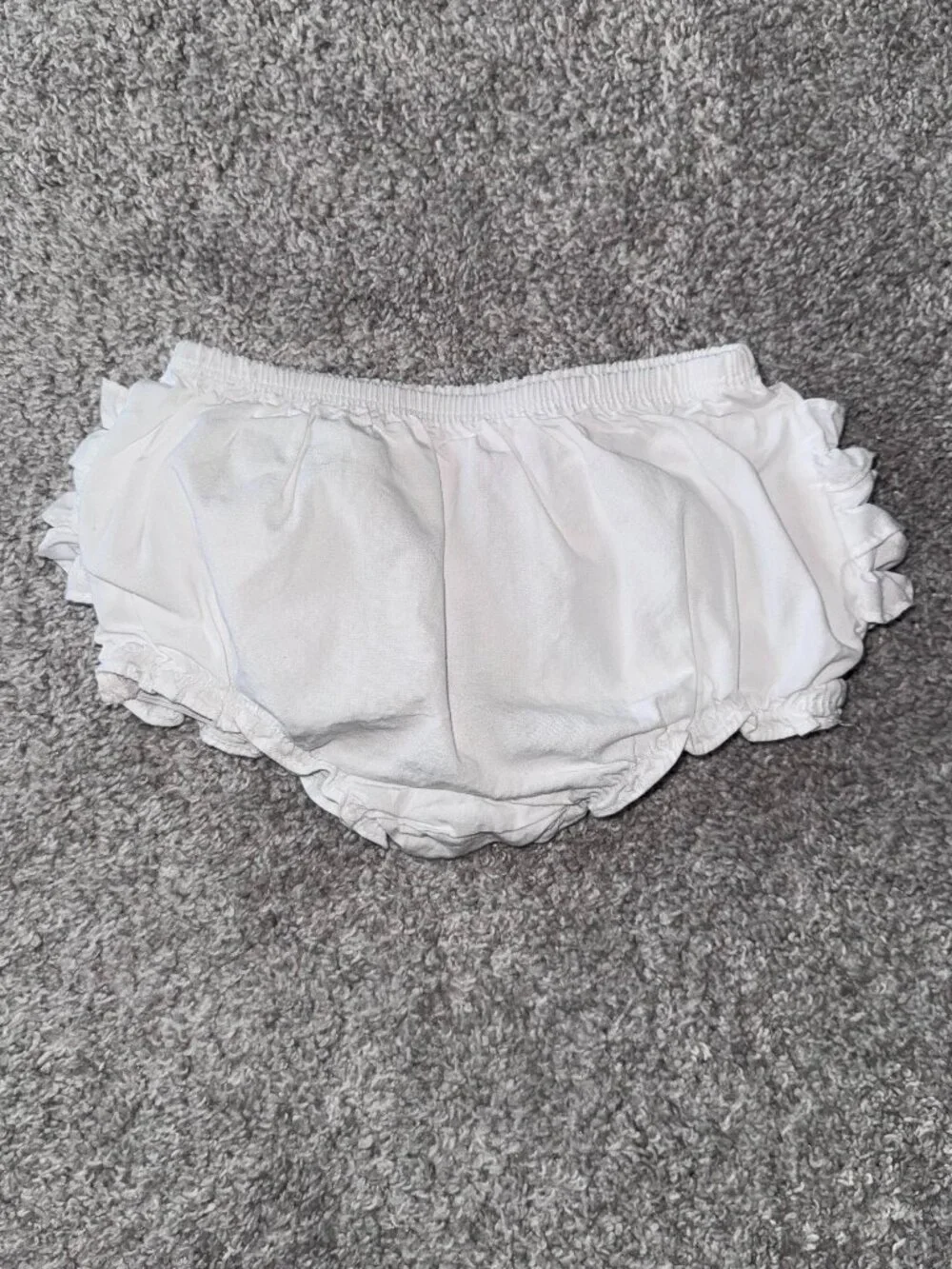 Girls Size 18-24 months RuffleButts White Bloomer, Like New